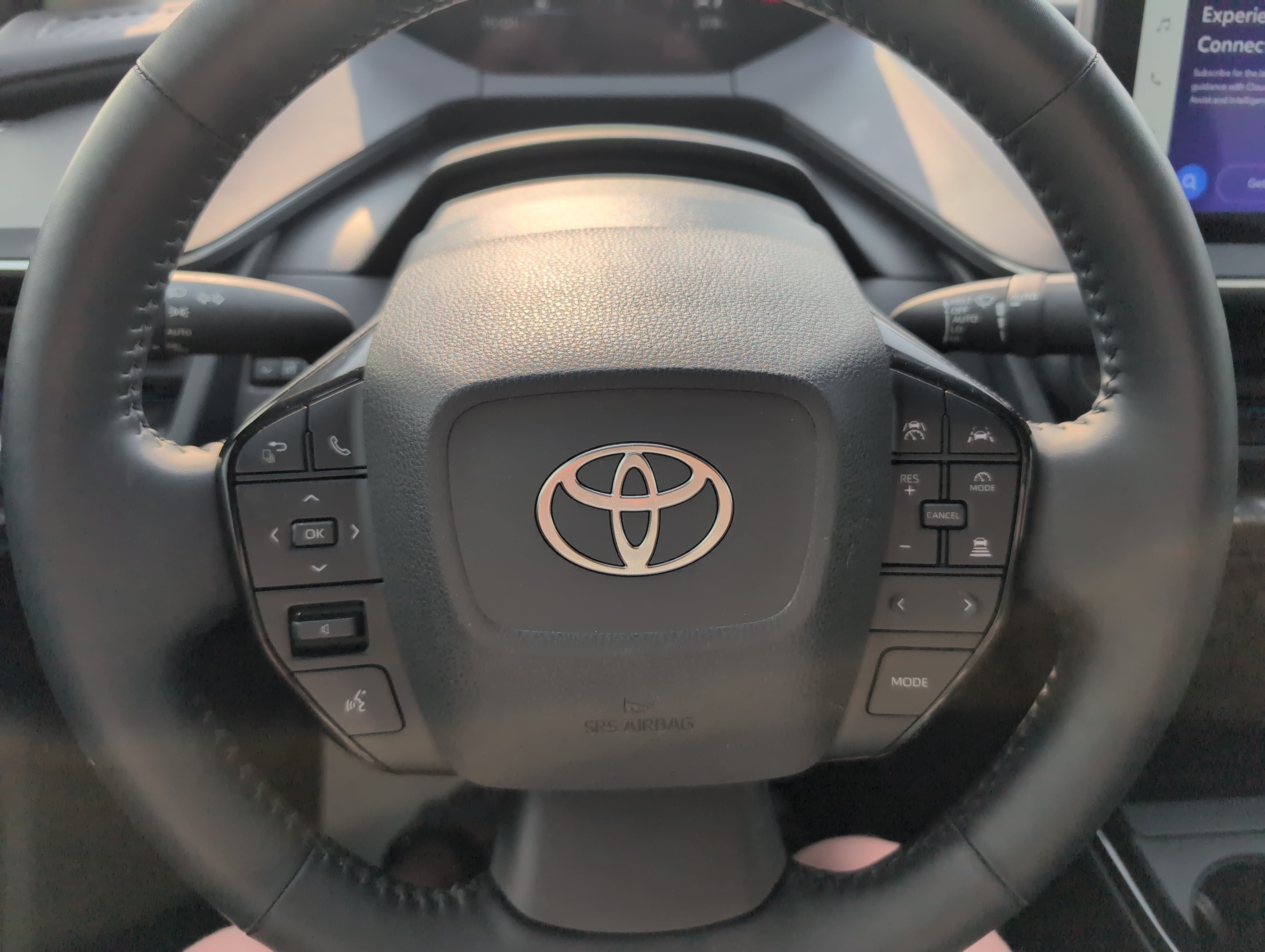 Certified 2024 Toyota Prius XLE AWD/4WD image 18