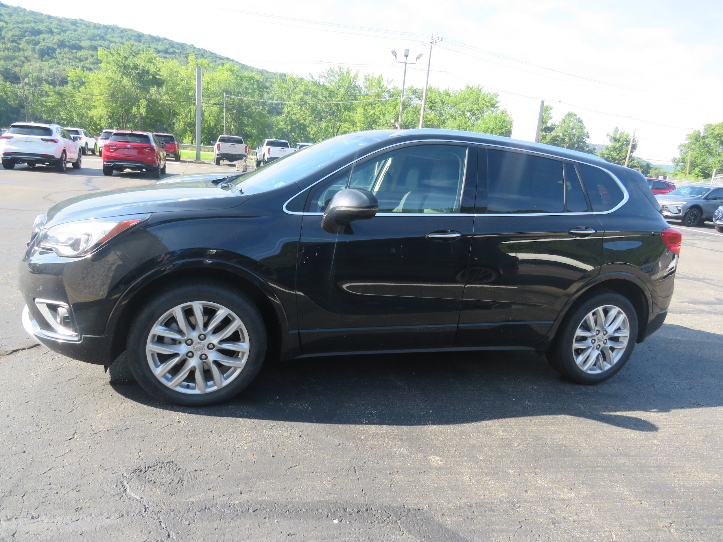 Used 2019 Buick Envision Premium w/ Driver Confidence Package AWD/4WD image 4