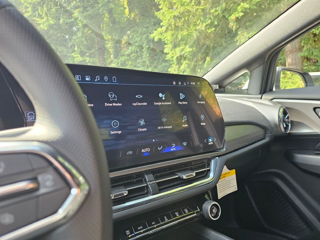 New 2026 Chevrolet Equinox EV LT FWD image 27