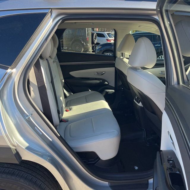 Used 2024 Hyundai Tucson Limited image 17