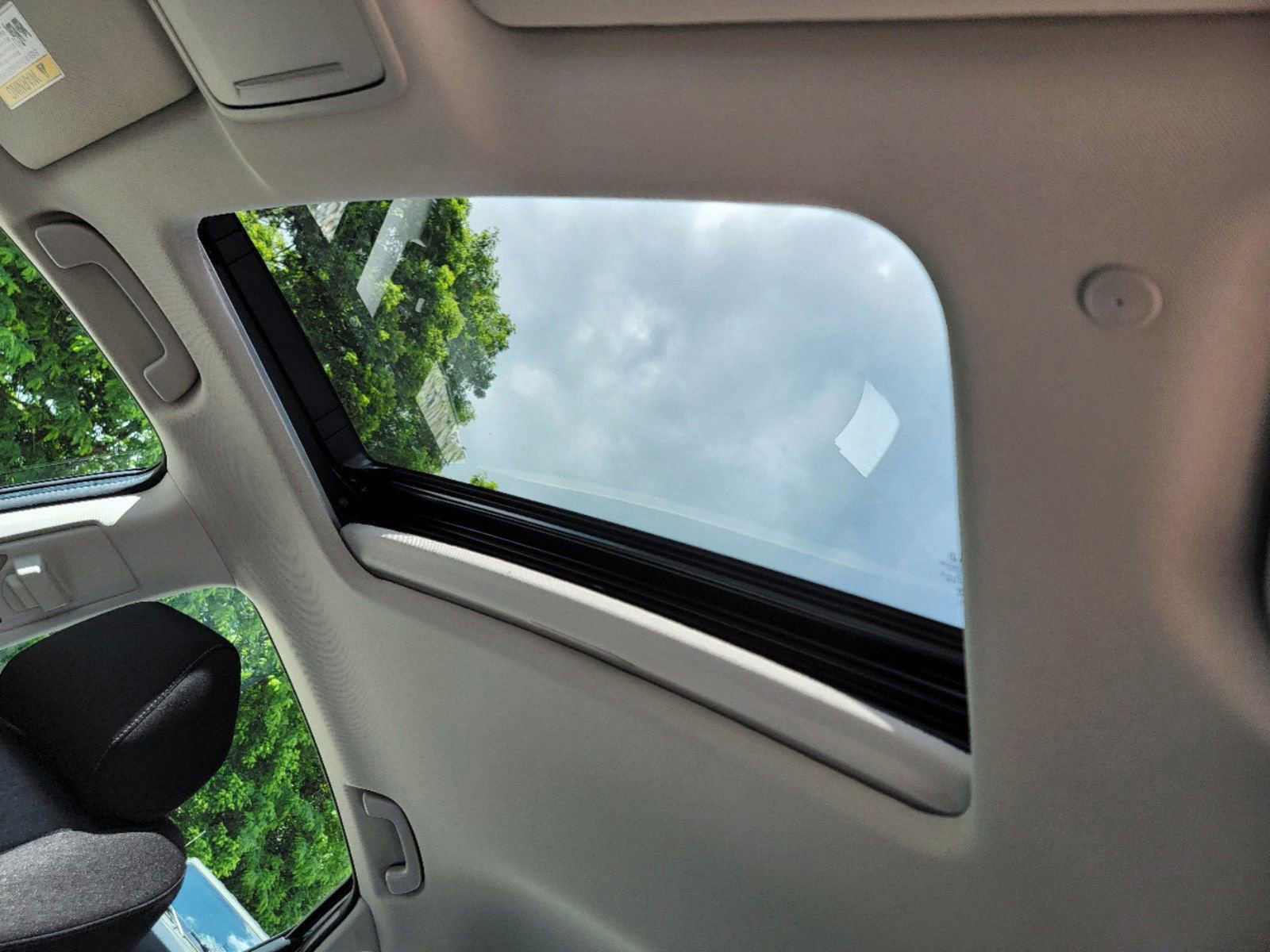 Certified 2024 Honda Accord EX image 2