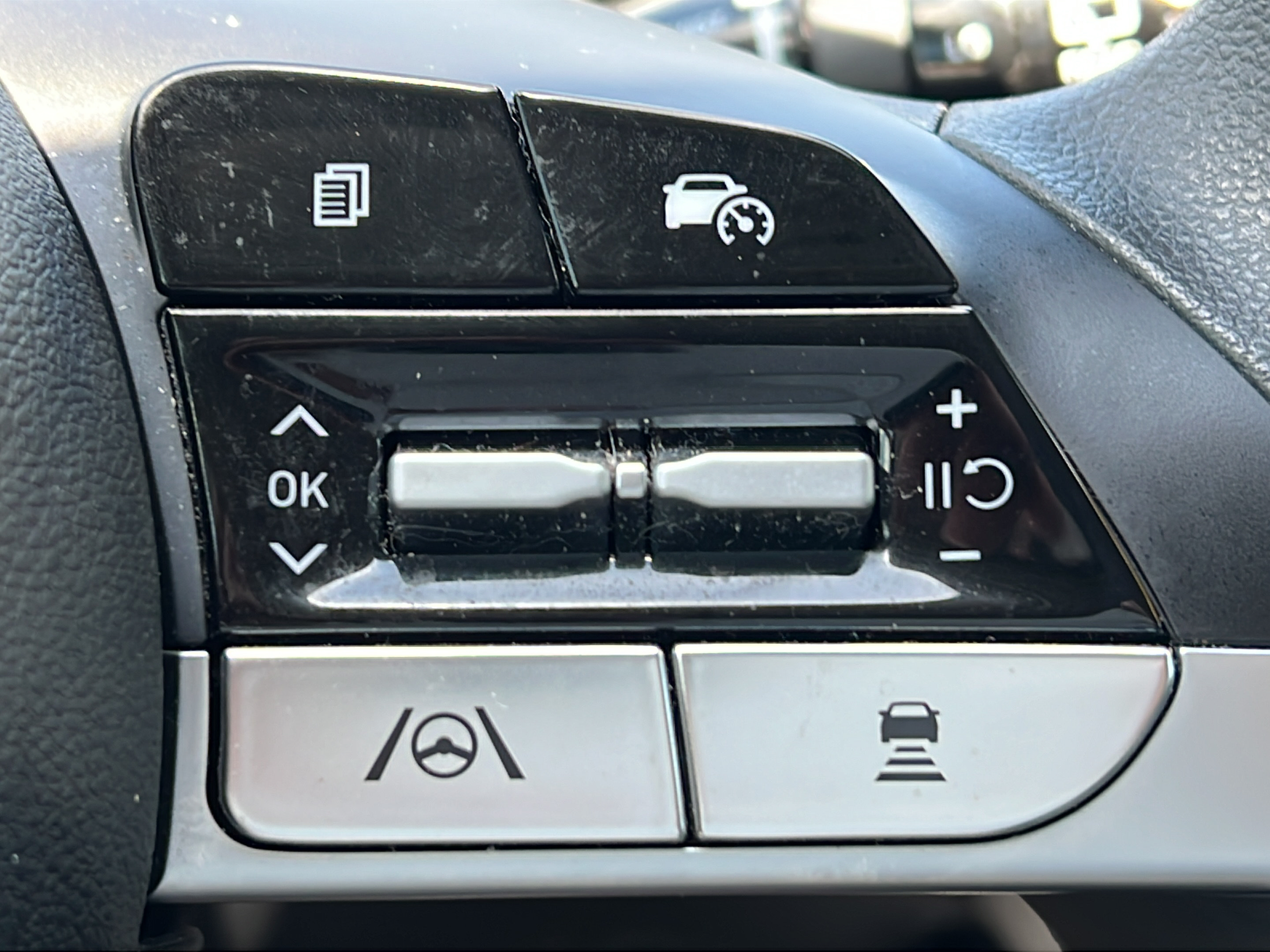Certified 2024 Hyundai Tucson SEL FWD image 24