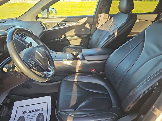Used 2016 Lincoln MKX Select FWD image 9