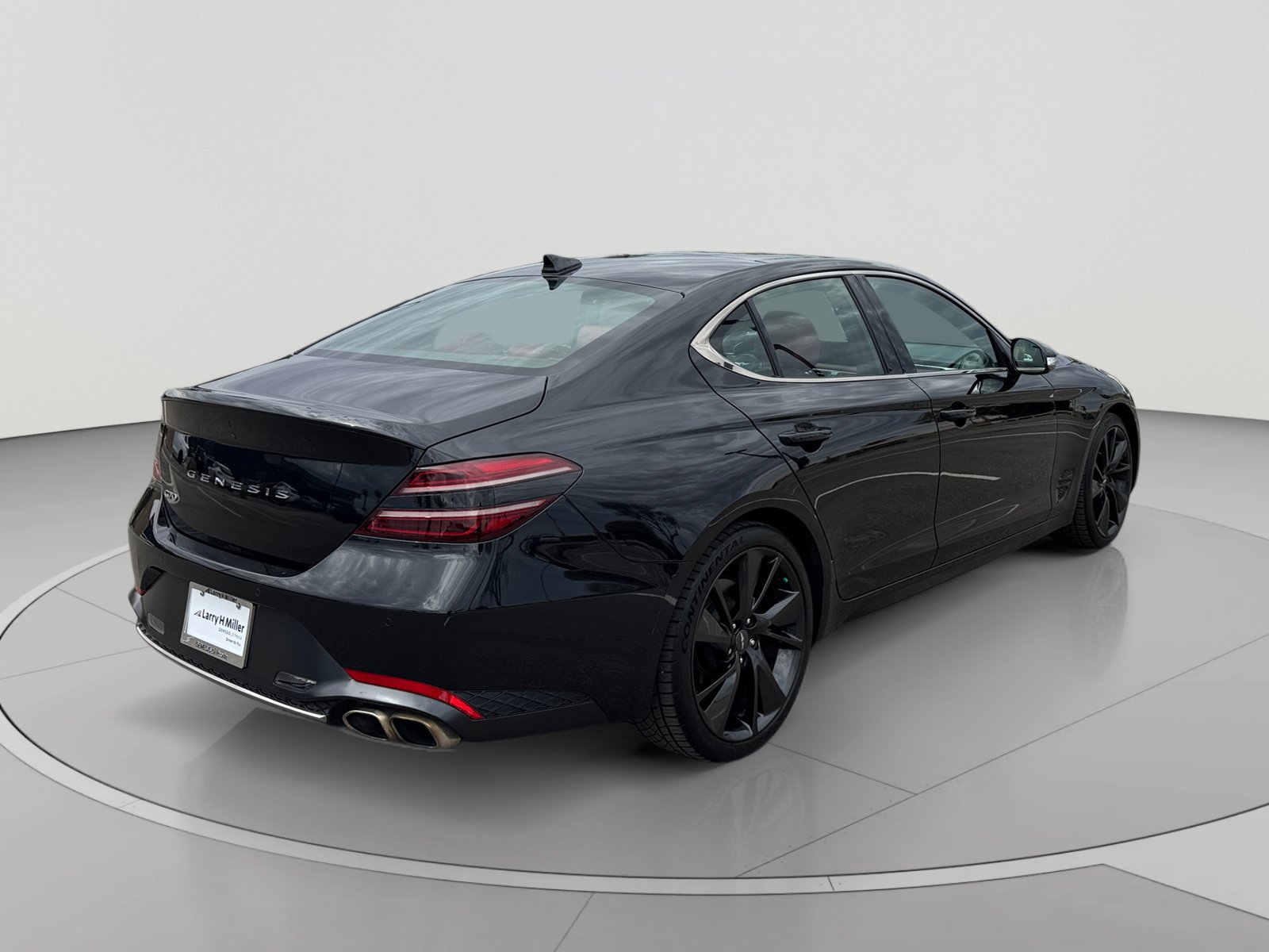 Used 2023 Genesis G70 2.0T w/ Sport Prestige Package RWD image 5
