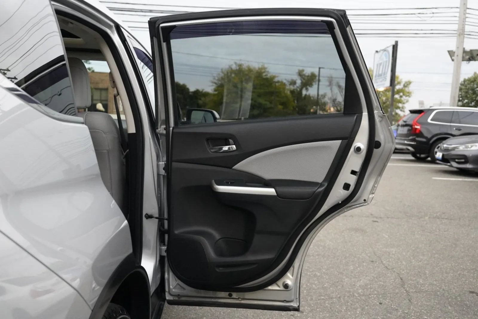 Used 2016 Honda CR-V Touring image 35