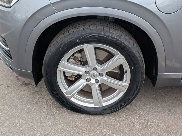 Used 2016 Volvo XC90 T8 Momentum w/ Vision Package image 22