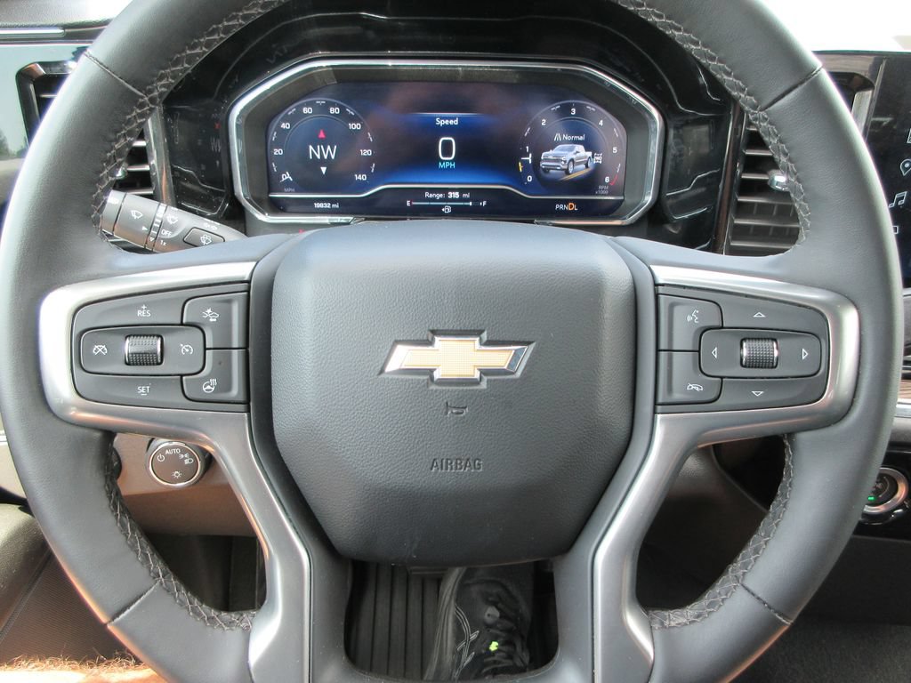 Certified 2023 Chevrolet Silverado 1500 LT AWD/4WD image 24