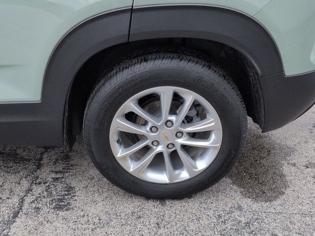 Used 2025 Chevrolet TrailBlazer LS w/ LS Convenience Package FWD image 33