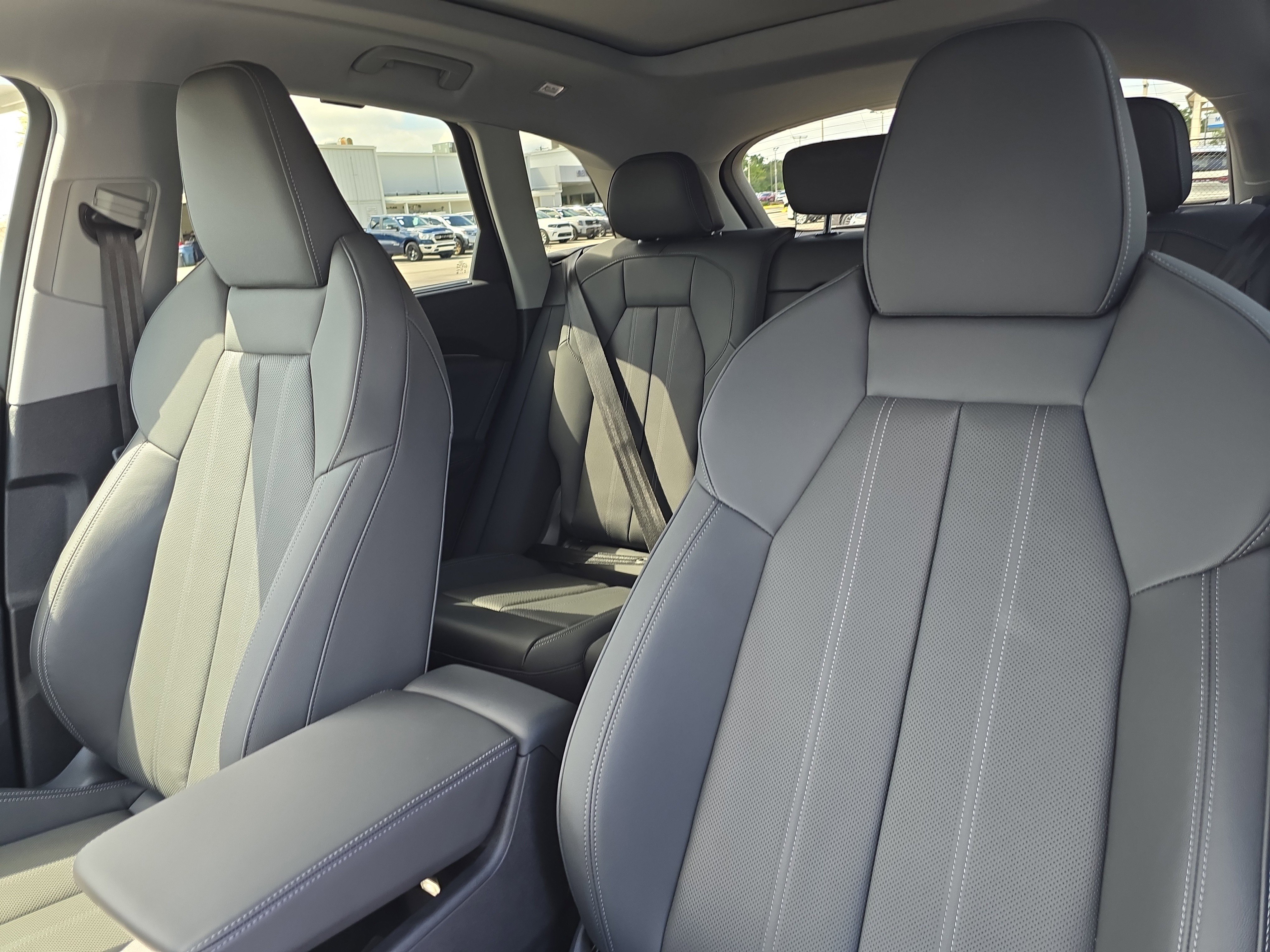 New 2025 Audi Q5 Premium Plus image 22