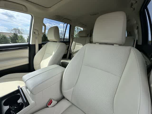 Used 2023 Lexus GX 460 Premium w/ Premium Package AWD/4WD image 18