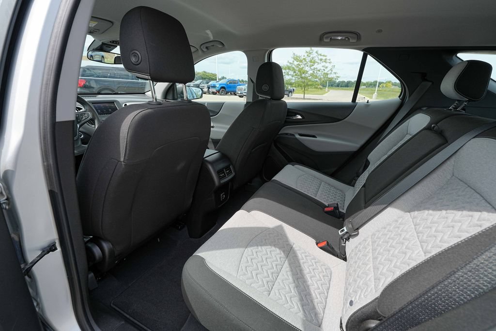 Used 2022 Chevrolet Equinox LS AWD/4WD image 18