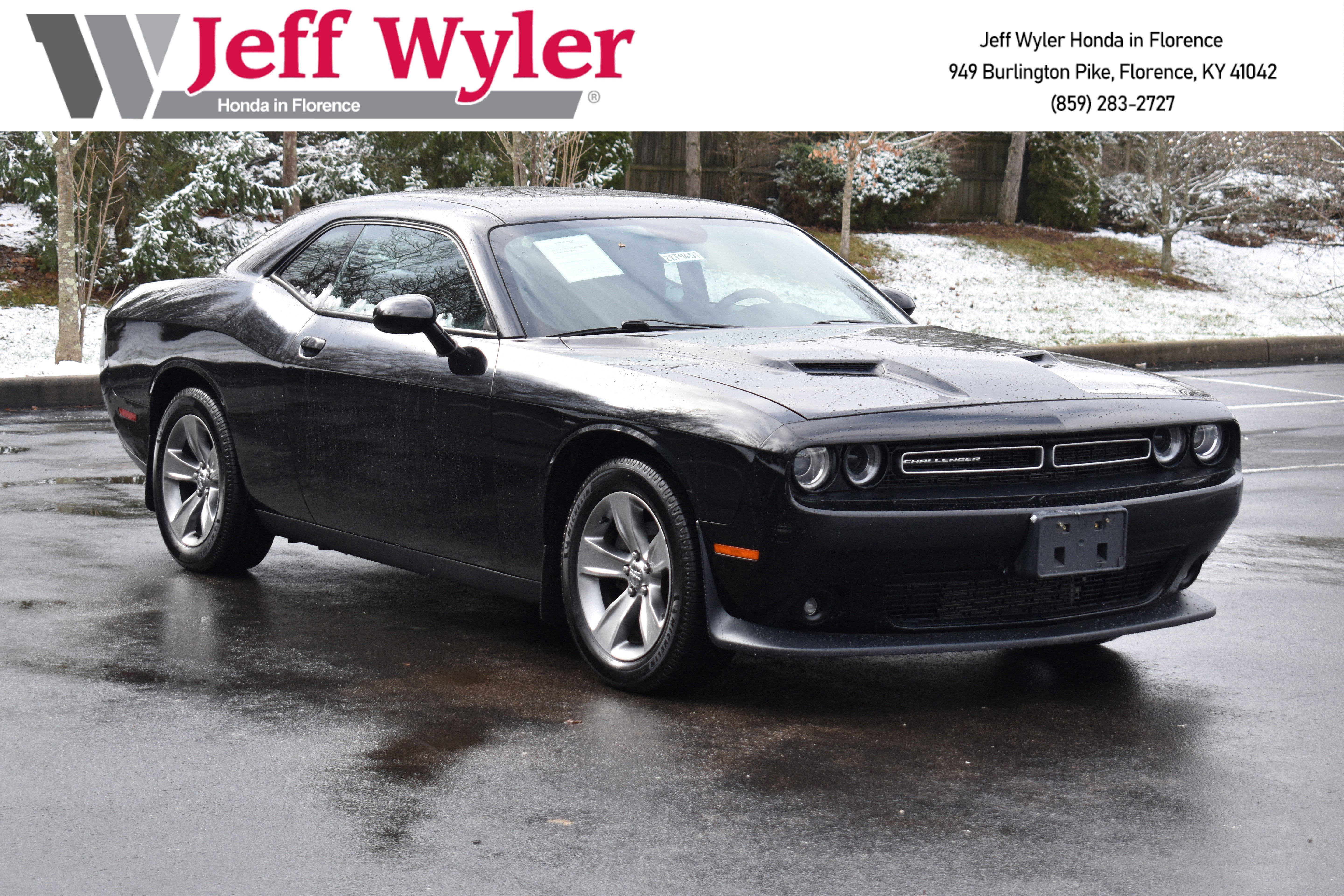 Used 2015 Dodge Challenger SXT