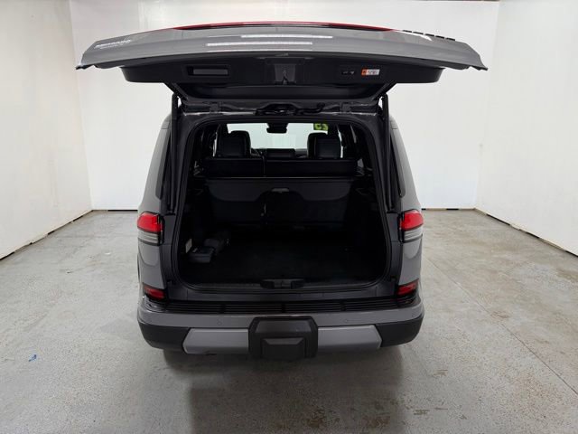 Used 2025 Lexus GX 550 AWD/4WD image 11