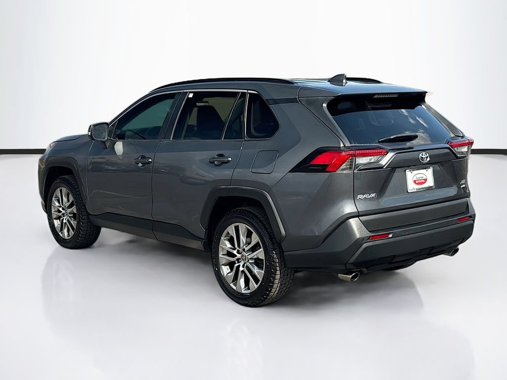 Used 2021 Toyota RAV4 XLE Premium AWD/4WD image 7