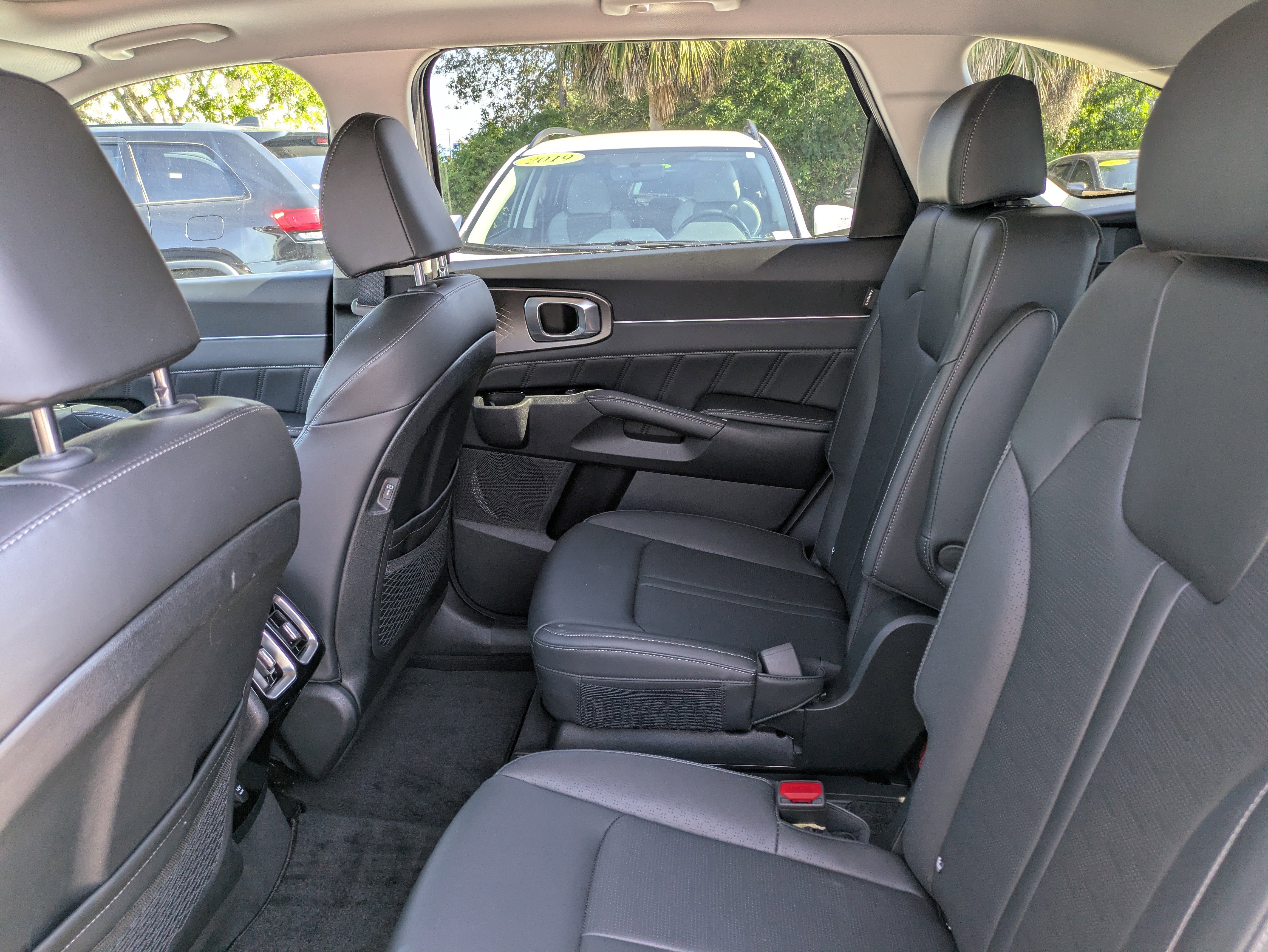 Used 2025 Kia Sorento SX image 15