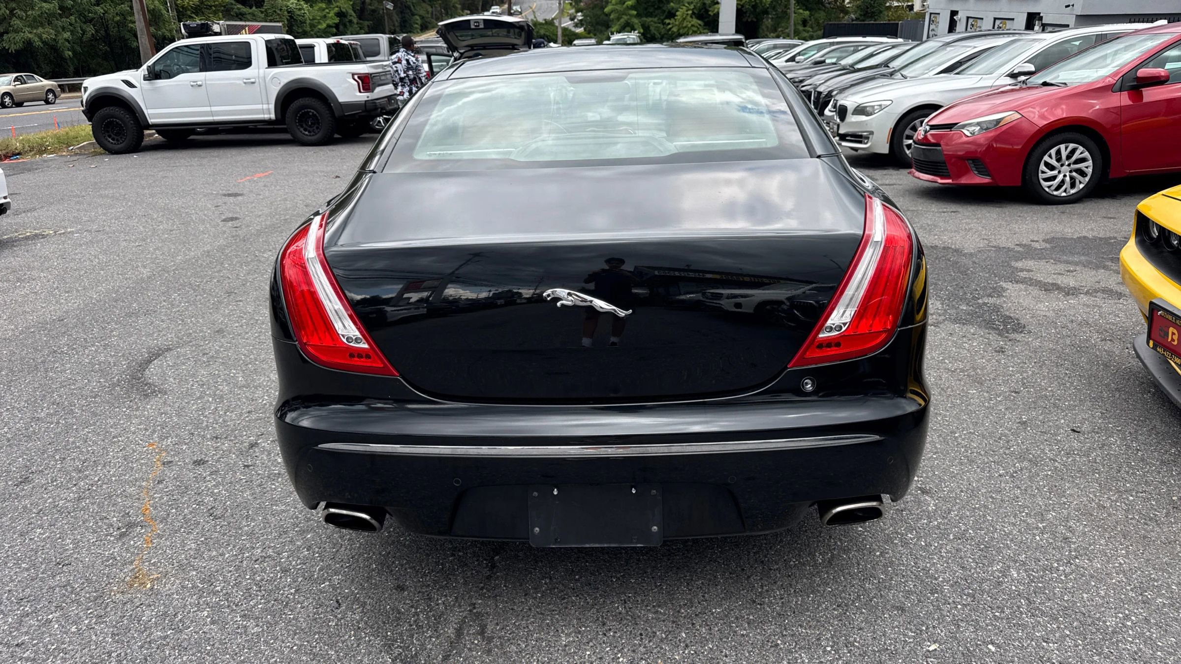 Used 2011 Jaguar XJ Supercharged image 11