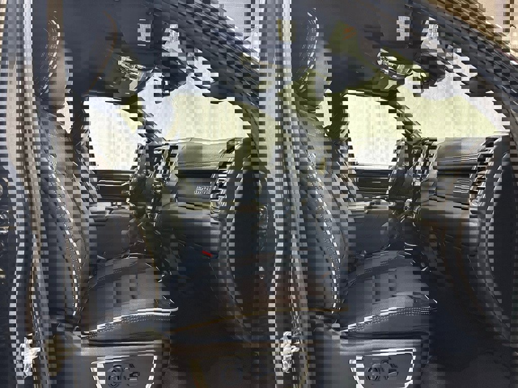 Used 2025 RAM 1500 Laramie image 58