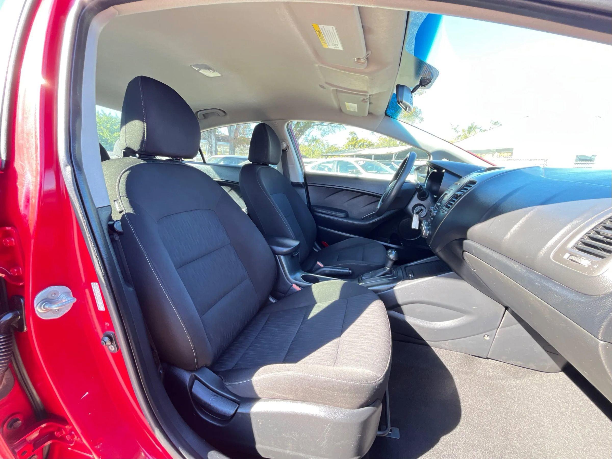 Used 2016 Kia Forte LX image 22