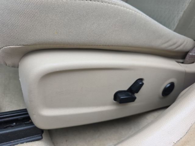 Used 2012 Chrysler 300 RWD image 12