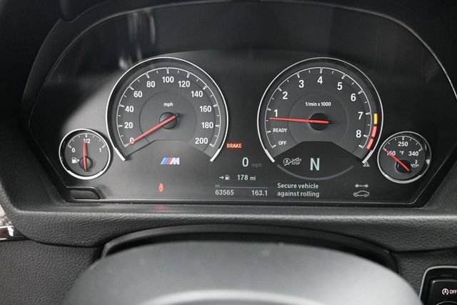 Used 2018 BMW M4 Coupe RWD image 12