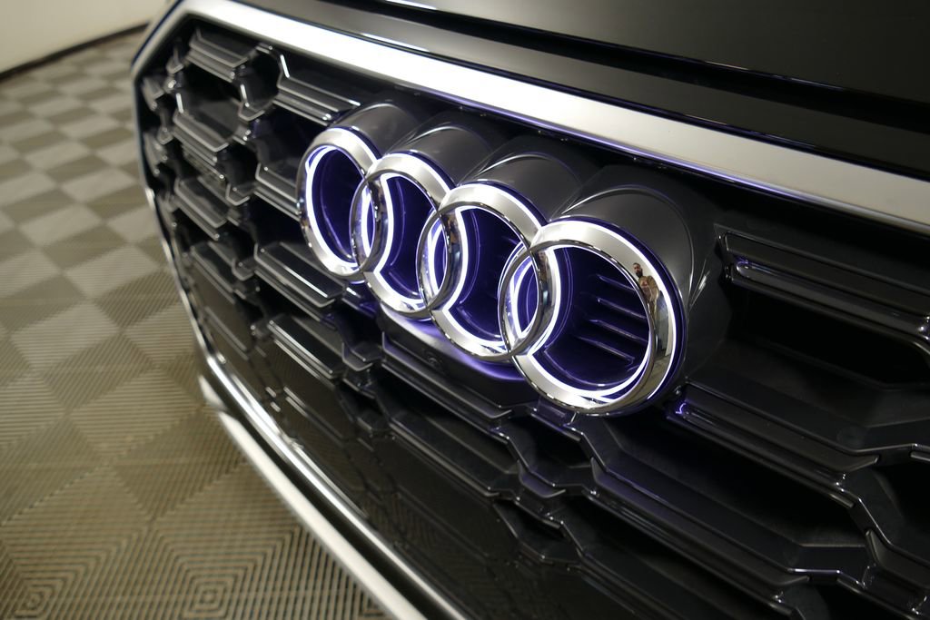 Certified 2025 Audi Q5 2.0T Premium Plus w/ Premium Plus Package AWD/4WD image 28