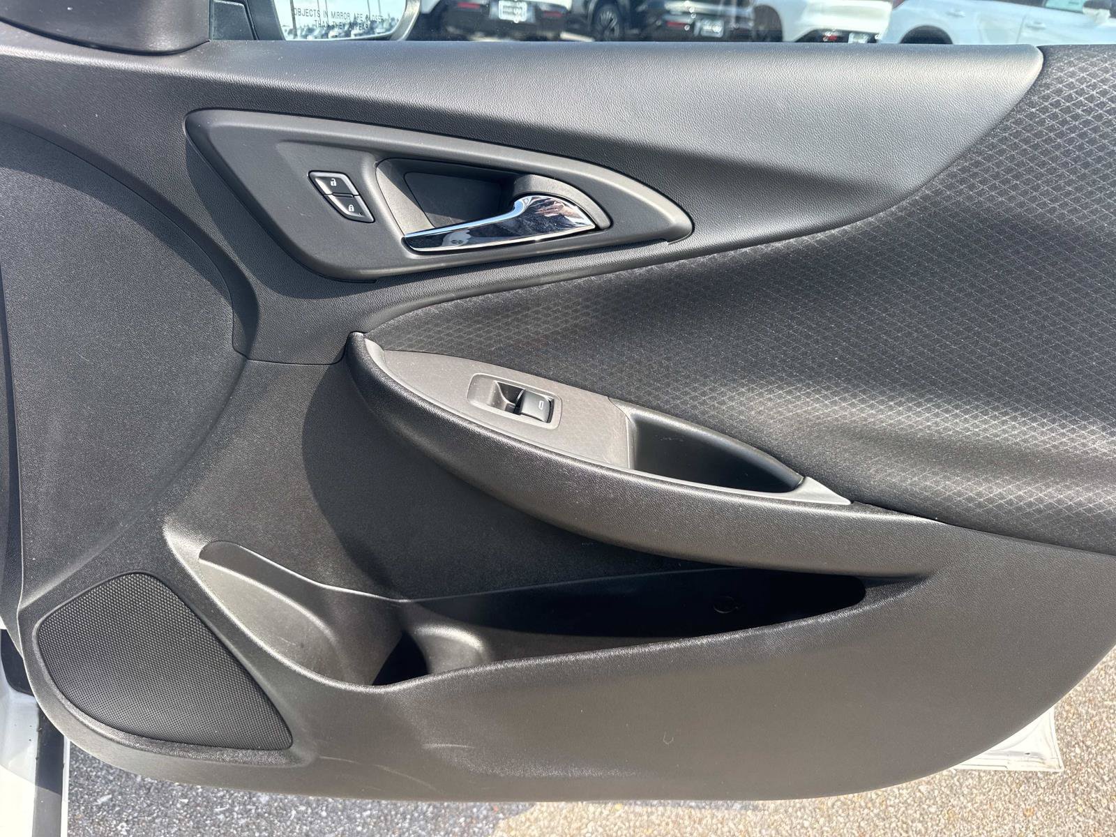 Used 2025 Chevrolet Malibu LT FWD image 14