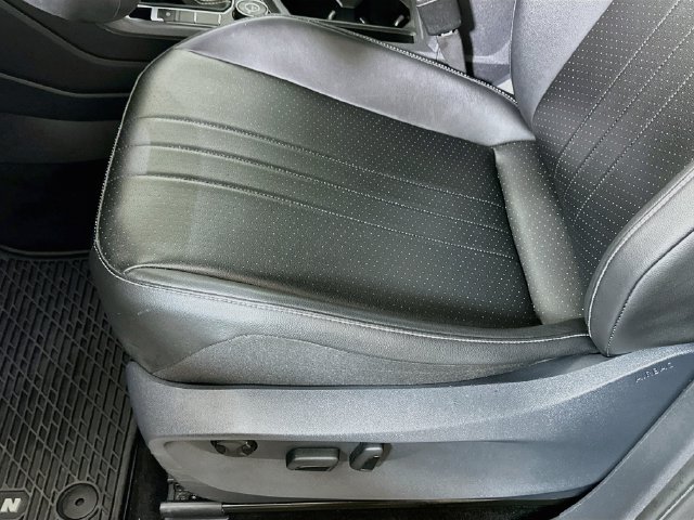 Certified 2024 Volkswagen Tiguan SE AWD/4WD image 19