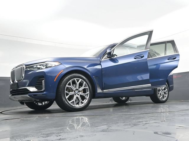 Used 2022 BMW X7 xDrive40i w/ Parking Assistance Package AWD/4WD image 46