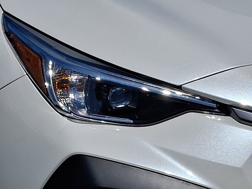 Used 2025 Subaru Crosstrek 2.0i Premium image 9