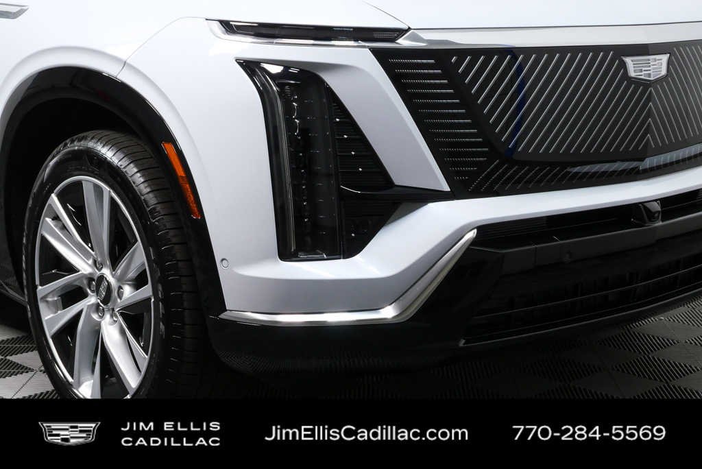 Certified 2026 Cadillac Vistiq Luxury AWD/4WD image 36