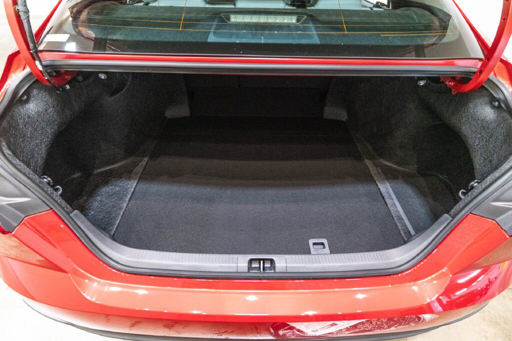 Certified 2026 Toyota Camry SE FWD image 33