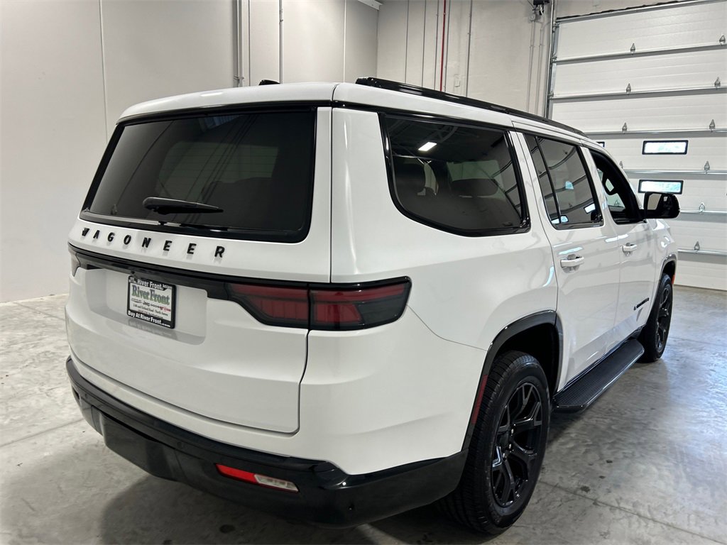 Used 2024 Jeep Wagoneer Series II image 6