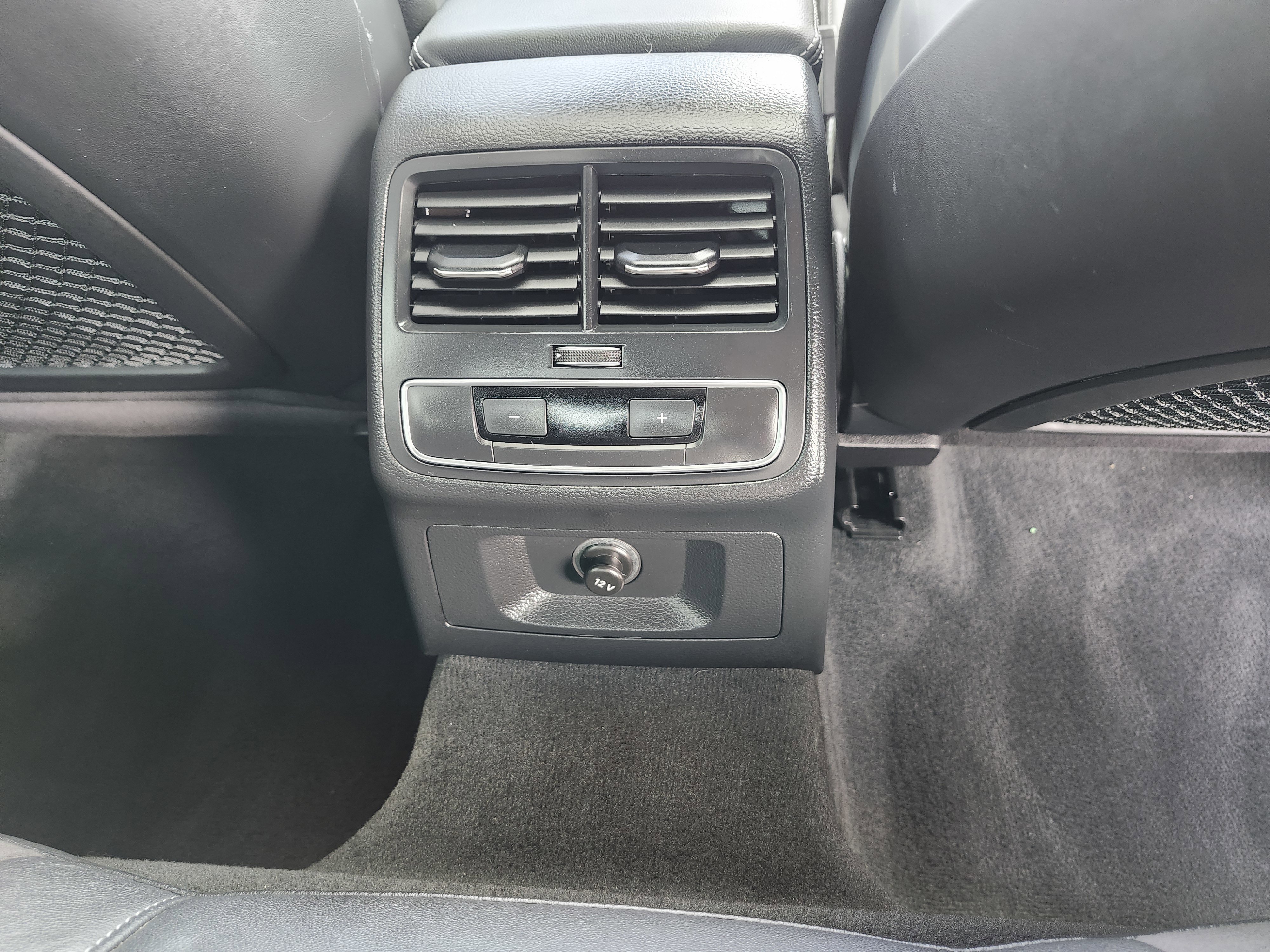 Used 2019 Audi S4 Premium image 25