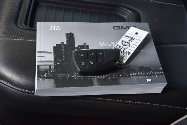 Used 2022 GMC Yukon SLT w/ SLT Luxury Package image 44