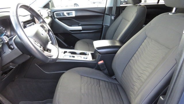 Certified 2021 Ford Explorer XLT image 4