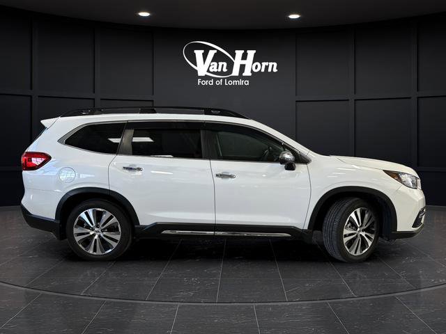 Used 2022 Subaru Ascent Touring image 2