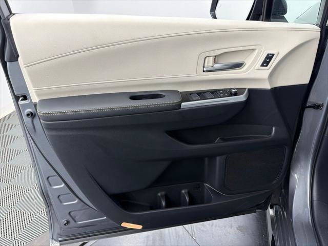 Certified 2026 Toyota Sienna Limited FWD image 19
