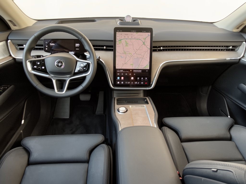 Certified 2025 Volvo EX90 Ultra AWD/4WD image 17