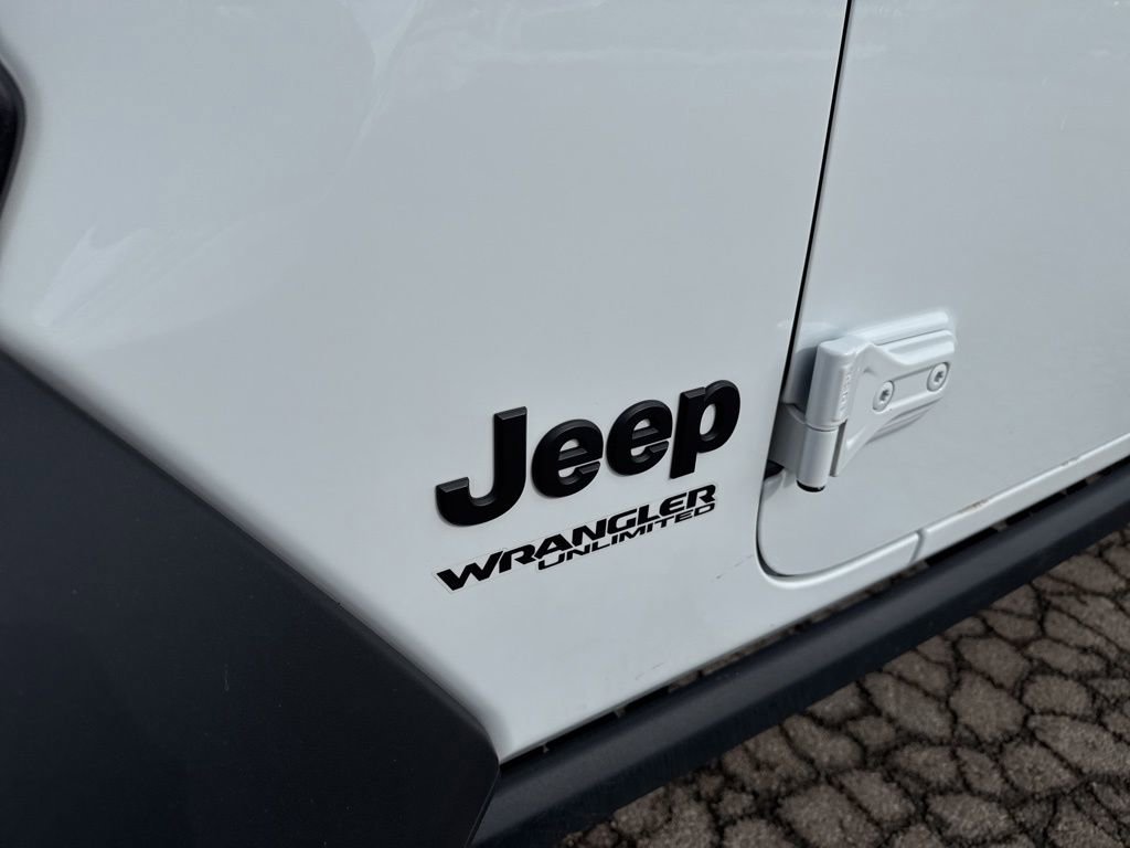 Used 2022 Jeep Wrangler Unlimited Sport image 10