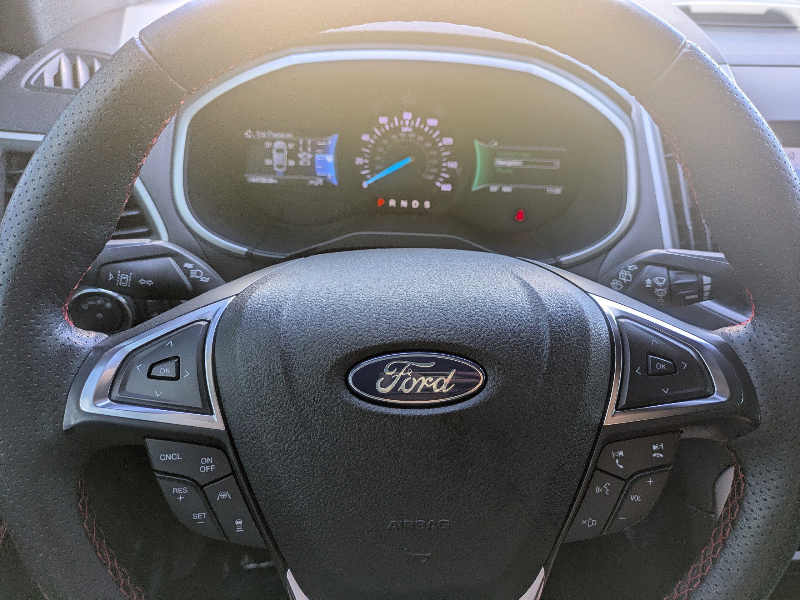 Used 2020 Ford Edge ST-Line image 24