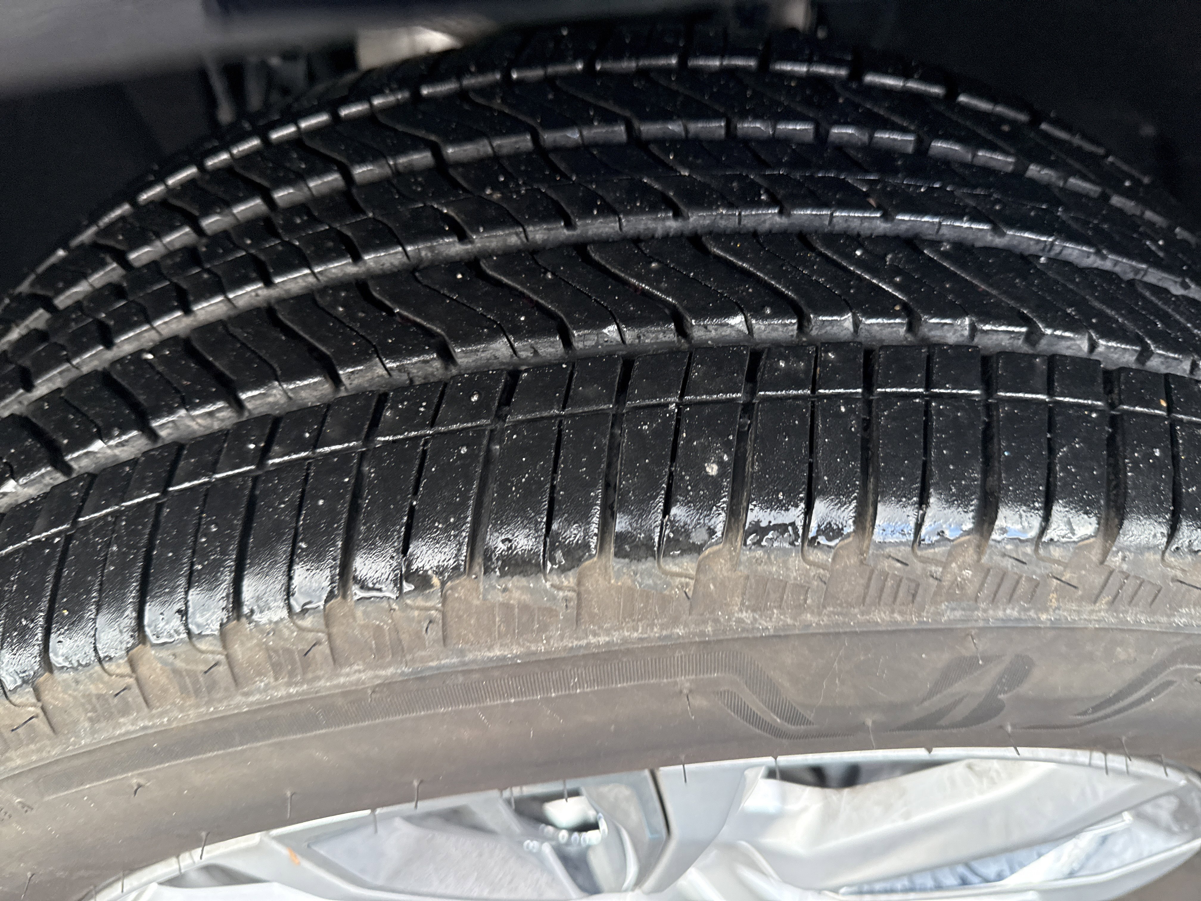 Used 2024 Chevrolet Tahoe High Country image 11