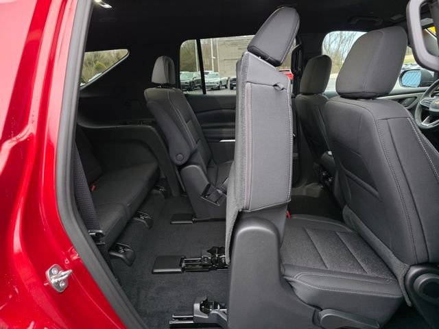 New 2026 Chevrolet Traverse LT w/ LPO, Floor Liner Package image 18