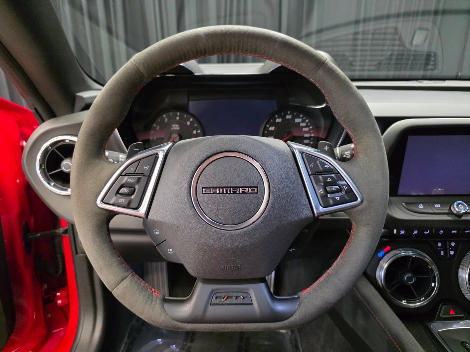 Used 2017 Chevrolet Camaro ZL1 RWD image 25