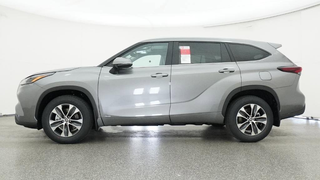 New 2026 Toyota Highlander XLE image 13
