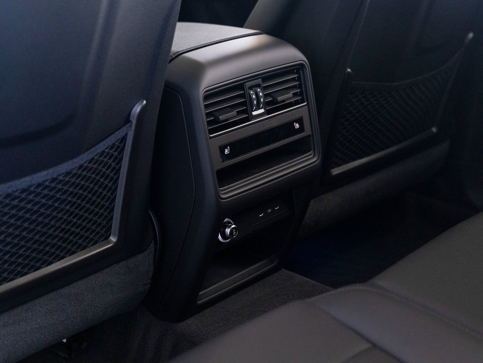 Certified 2025 Porsche Cayenne E-Hybrid image 28