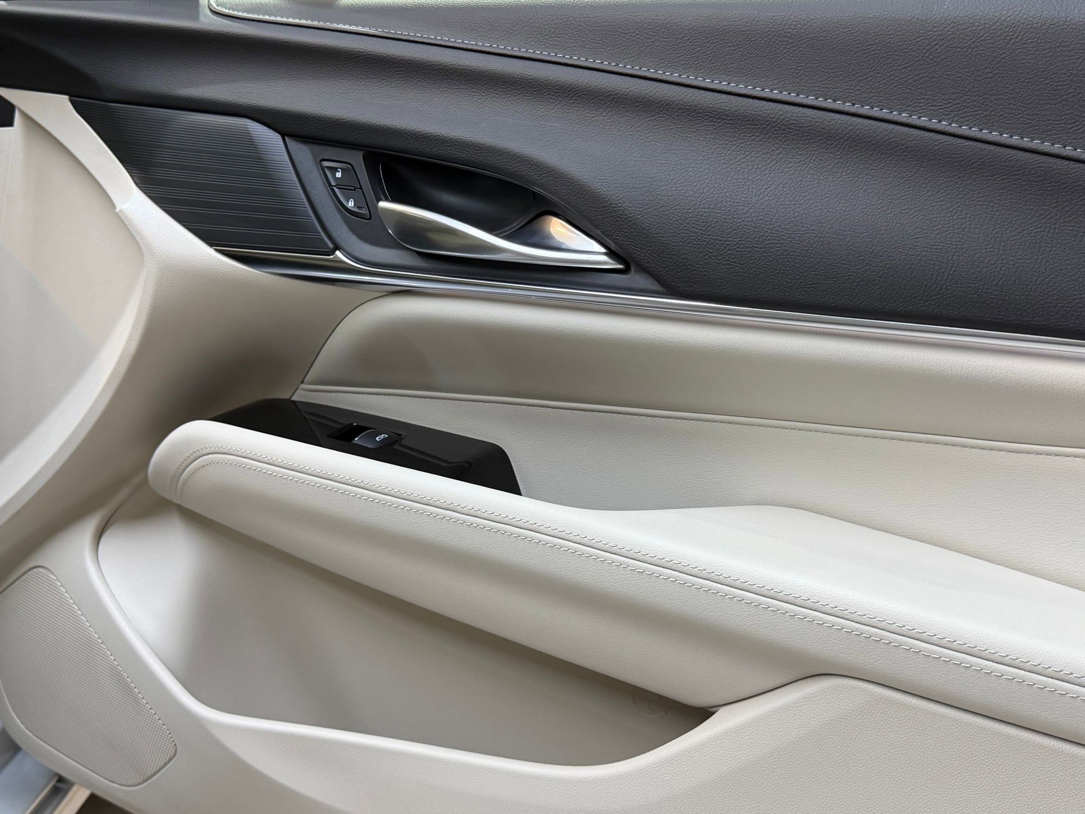 Certified 2025 Cadillac CT4 Premium Luxury RWD image 44