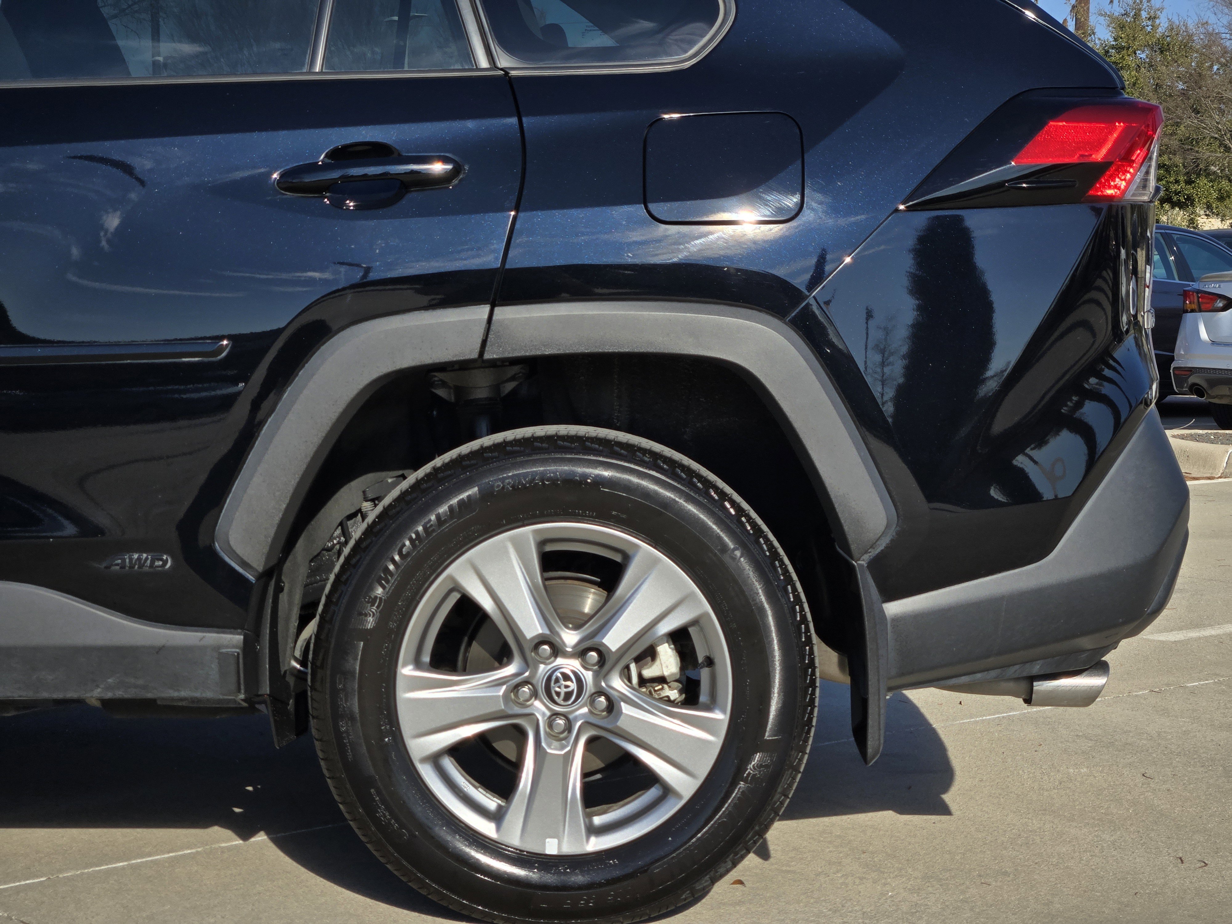 Used 2024 Toyota RAV4 XLE w/ Convenience Package image 13