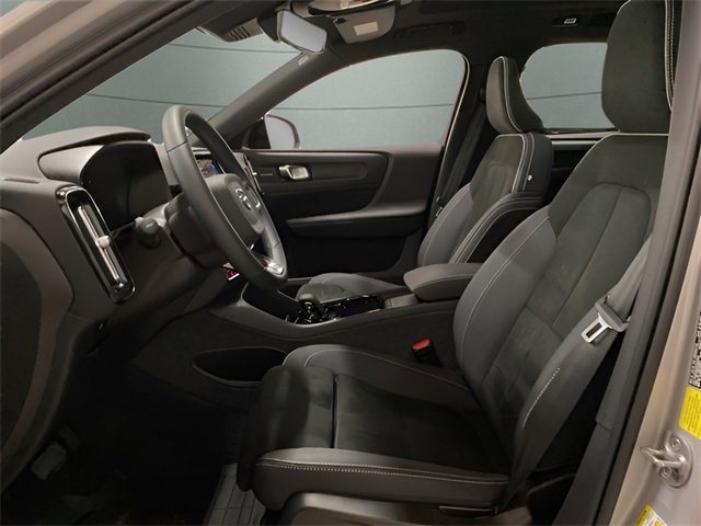 Used 2023 Volvo XC40 Recharge Ultimate w/ Protection Package Premier image 54