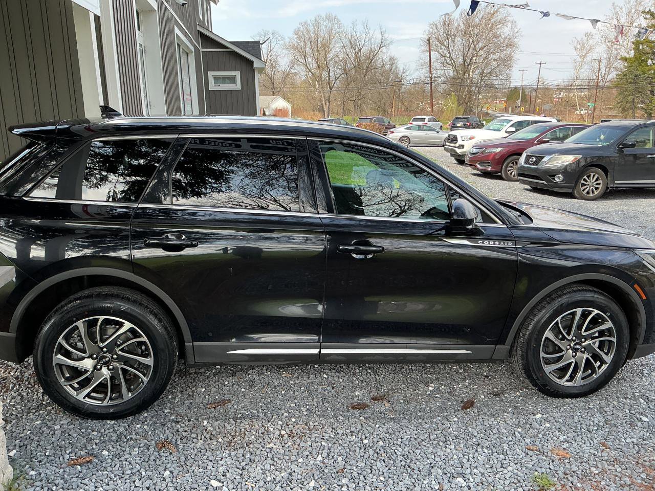 Used 2020 Lincoln Corsair AWD w/ Equipment Group 101A image 4