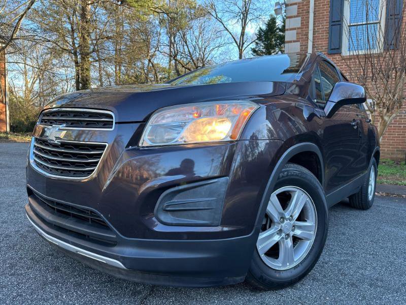 Used 2016 Chevrolet Trax LT w/ LT Convenience Package image 2